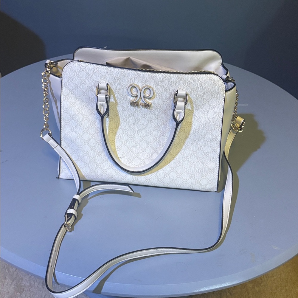 Elegant Nine West Cream Handbag
